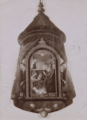 Anonimo — Neri di Bicci - sec. XV - Madonna in adorazione del Bambino con san Giovannino, angeli e colomba dello Spirito Santo — insieme